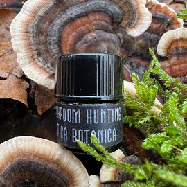 Mushroom Hunting (Solid Perfume) - Botica Botanica